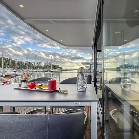 Hausboot Chalet Am Holiday home *