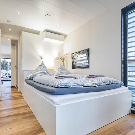 Hausboot Chalet Am Holiday home